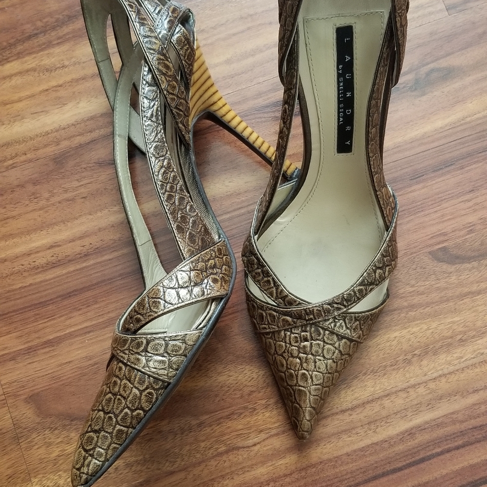 Laundry by Shelli Segal 4" Heels